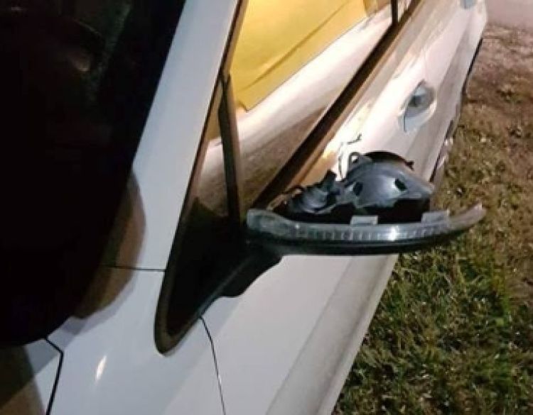 50-godišnja vozačica pokupila prometni znak u Eminovcima a 30-godišnjakinja u Novoselcima okrznula automobil prilikom mimoilaženja