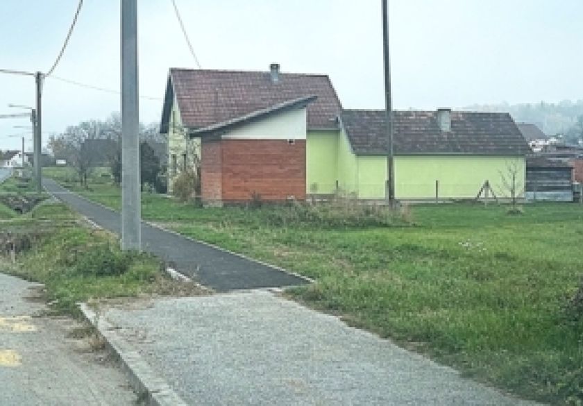 Završena izgradnja nove pješačke staze u naselju Donji Gučani s obje strane kolnika