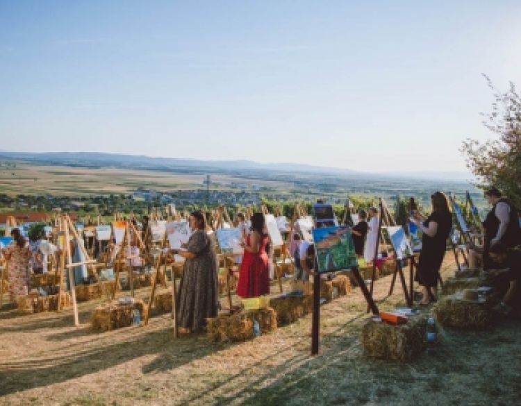 Uz vino i pogled na Zlatnu dolinu nastajale slike kutjevačkog kraja