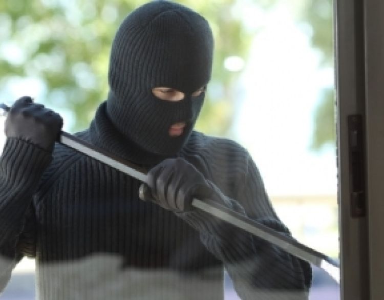 Nepoznati počinitelj je u proteklih 60 dana provalio u kuću u vlasništvu 28-godišnjaka i otuđio razne predmete