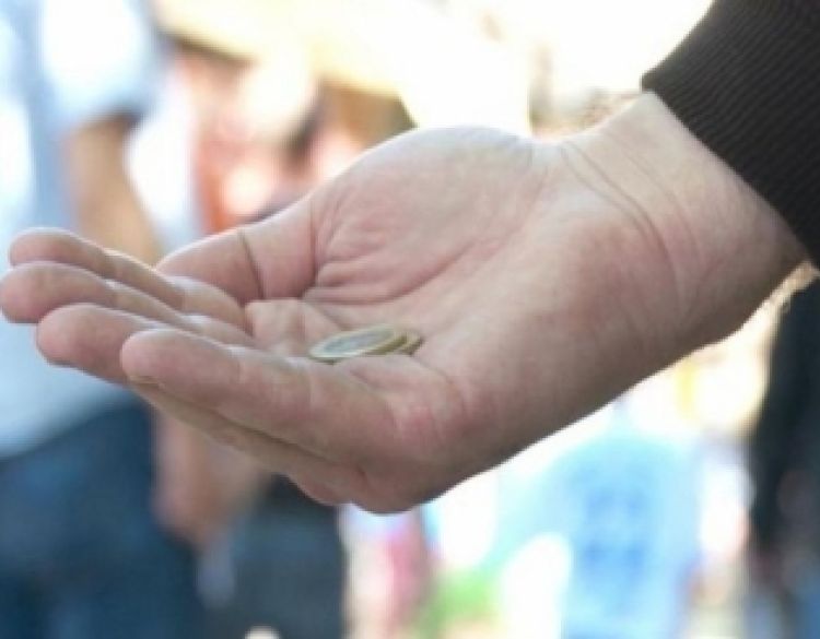 52-godišnjakinja zatečena u prošnji od građana u Mesničkoj ulici a 25-godišnjak u Industrijskoj ulici u Požegi