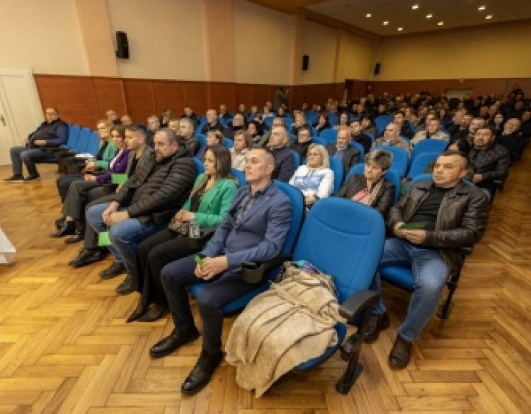 Udruga EKO Kutjevo: “Pogažena riječ županice Jozić - Umjesto obećanog ukidanja dozvole, braniteljima u Kutjevu nudi se ilegalna politička trgovina!”