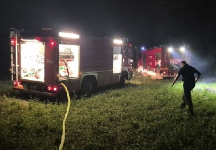 Dogodile su se dvije prometne nesreće a sa jedne vozač pobjegao, te požar otvorenog prostora