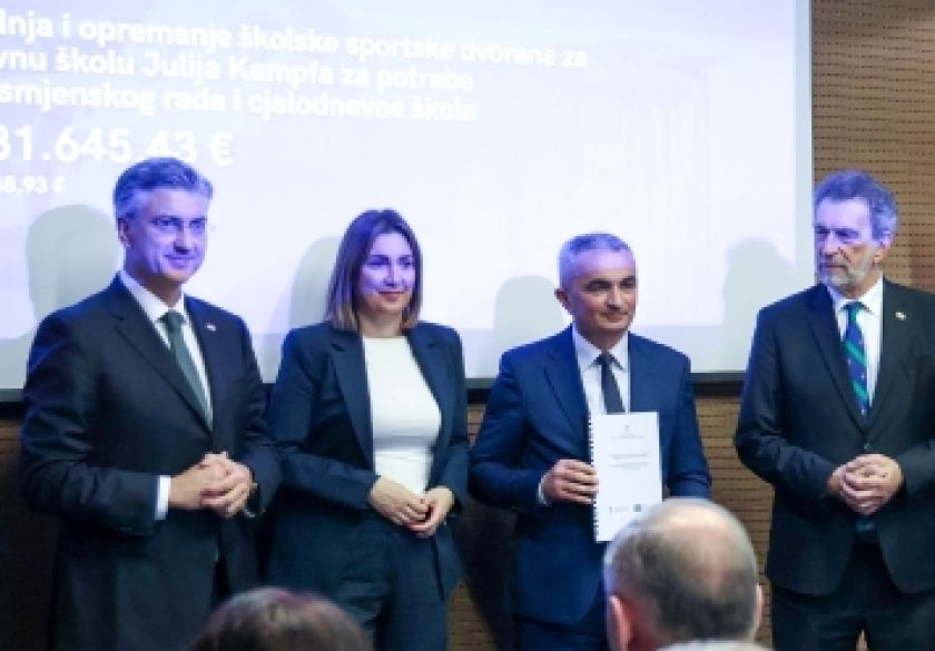 Gradonačelniku Požege Miličeviću ugovor za novu Sportsku dvoranu u Požegi a županici Jozić za dvije dvorane uz područne škole