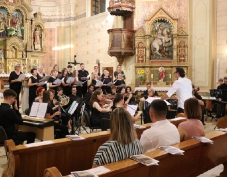 Održan koncert „Tu es Petrus“ u Kaptolu