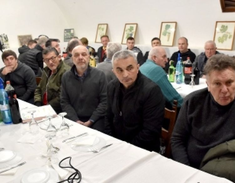 Udruga vinogradara, vinara i voćara 