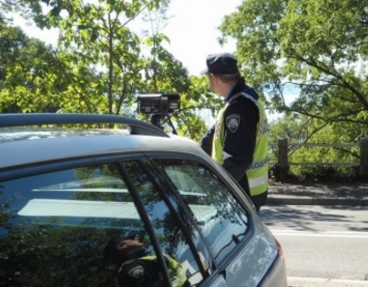 Pojačane mjere kontrola u prometu za vikend bilježe 66 prekršaja - 8 vozača sa alkoholom a 27 prebrzih vozača