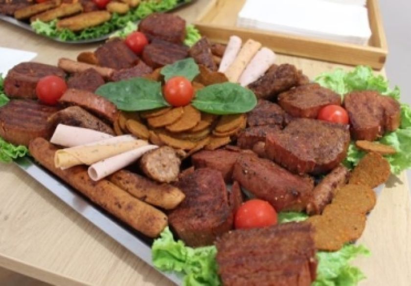 Prijatelji životinja traže da se ne podrži zabrana naziva za biljne proizvode - kupci znaju da burger od graha nije meso!