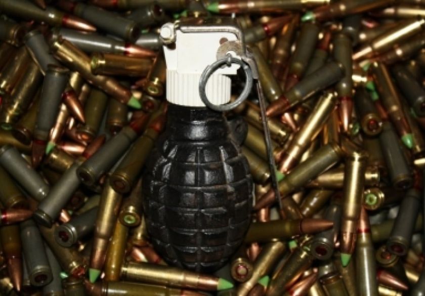 Anonimni građanin u Pakracu predao ručnu bombu i streljivo a 57-godišnjak u Potočanima dragovoljno predao streljivo