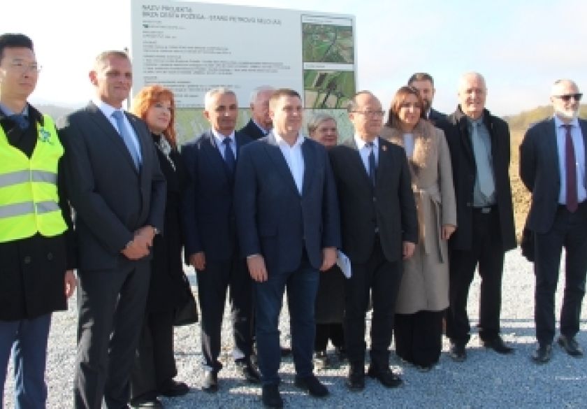 Uvođenjem izvođača radova iz Kine u posao započinje izgradnja brze ceste koja će Požegu spojiti s autocestom za 4 godine