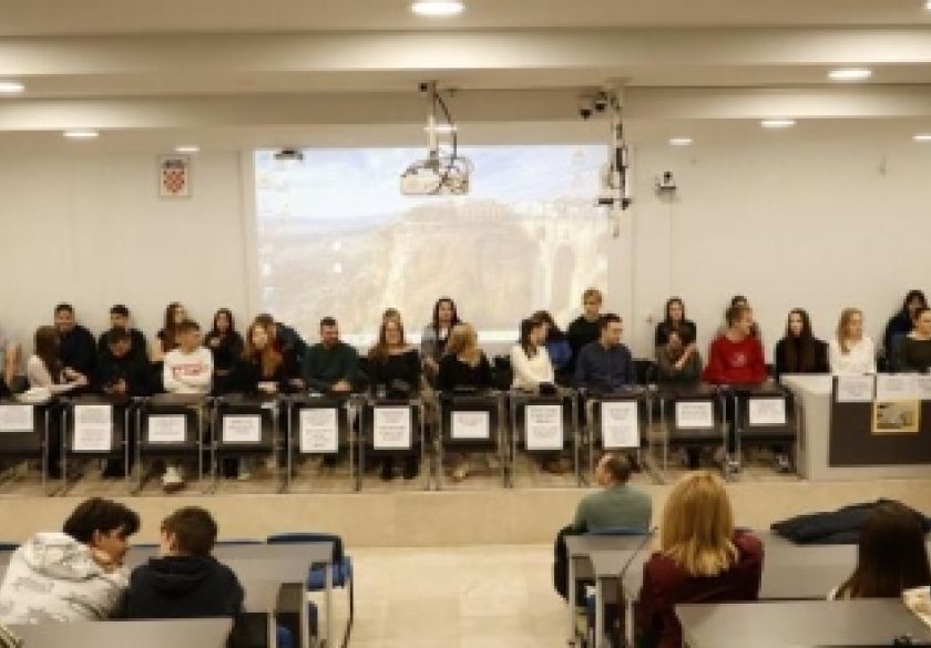 26. Susret studenata i maturanata požeške Gimnazije - prenijeli im svoja iskustva sa fakulteta i studiranja