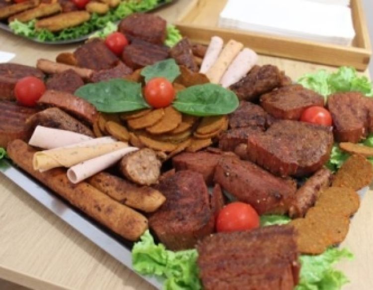 Prijatelji životinja traže da se ne podrži zabrana naziva za biljne proizvode - kupci znaju da burger od graha nije meso!