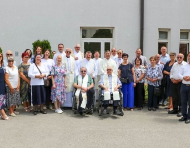 Proslava 50 godina svećeništva Tome Mrnjeca u Požegi