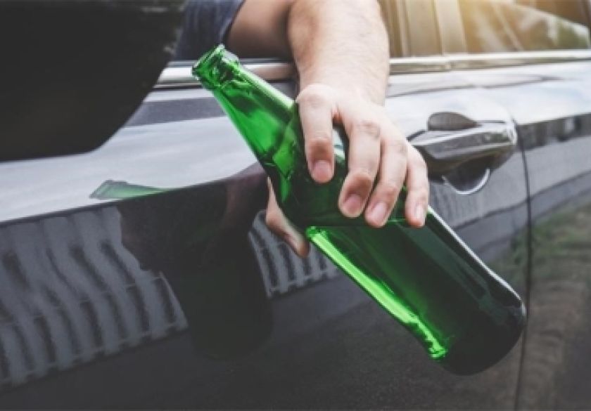 57-godišnjak vozio uz alkohol od 2,30 promila i bez važeće vozačke skrivio prometnu nesreću kod Skenderovaca u kojoj je ozlijeđen