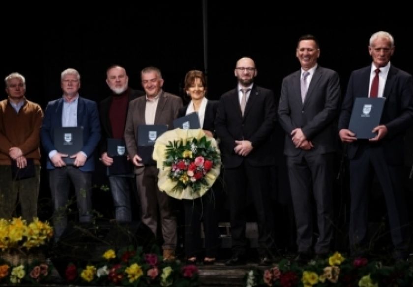 Svečanom sjednicom obilježen Dan grada Pakraca uz najavu Centra za humanoidnu robotiku i nagrade zaslužnim pojedincima i kolektivima