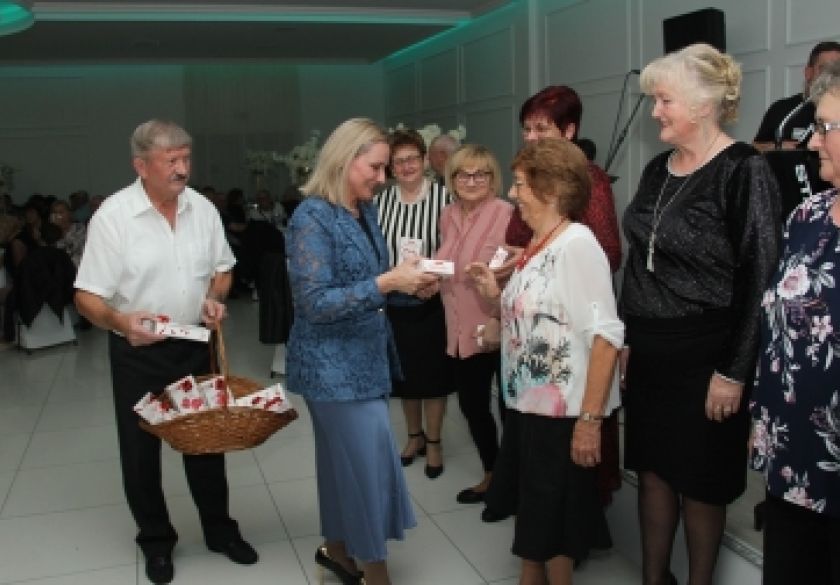 Tradicionalna Katarinska zabava u organizaciji Matice umirovljenika Požeško-slavonske županije i pokloni za sve Katice i Katarine