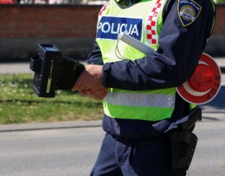Rekorder vikenda vozio drogiran, drugi napuhao 1,68 promila