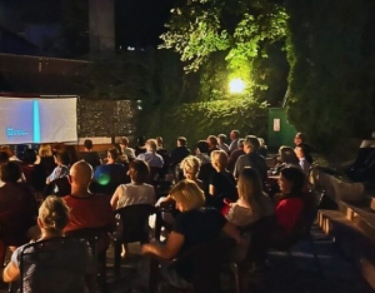 Art kino Požega ovog tjedna donosi projekciju na otvorenom!