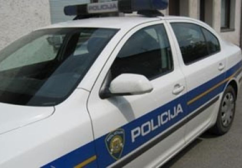 Prometni raritet - policija zaustavila vozača koji je vozio autobus kojem je isteklo važenje prometne dozvole više od šest godina