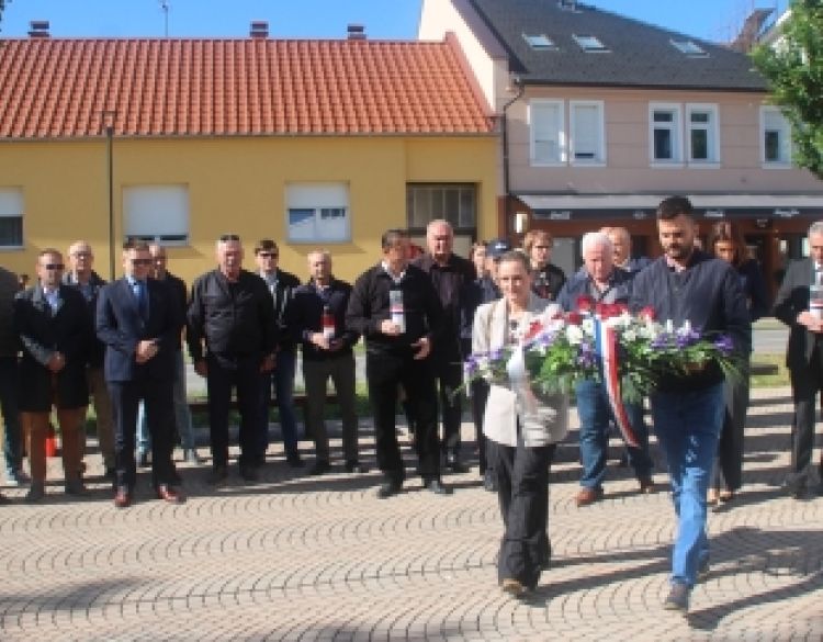 Županijski odbor HDZ-a obilježio 104. obljetnicu rođenja prvog predsjednika RH dr. Franje Tuđmana