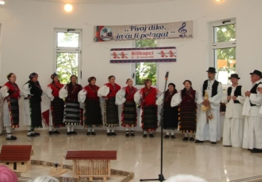 11. Susret folklornih pjevačkih skupina 
