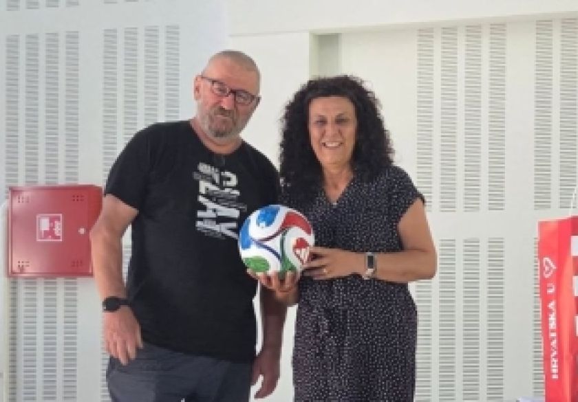 Nakon 25 godina predanog rada, nastavnik Zlatko Kraker Pišta ispraćen u zasluženu mirovinu