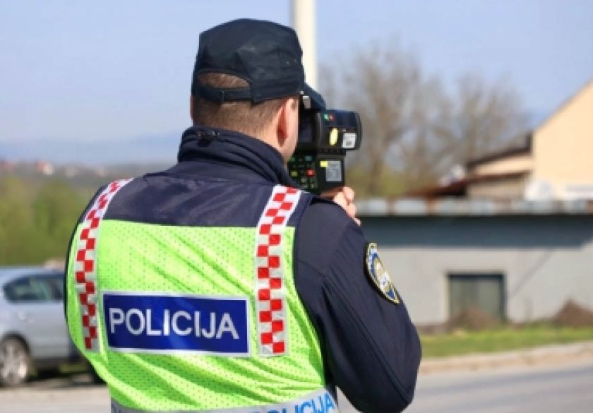 Tijekom vikenda utvrđeno 178 prekršaja od čega 118 nepropisne brzine
