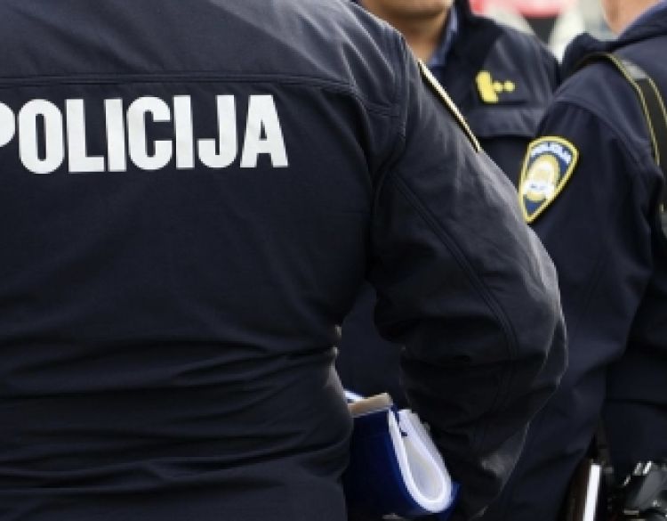 29-godišnjaku policija oduzela pištolj