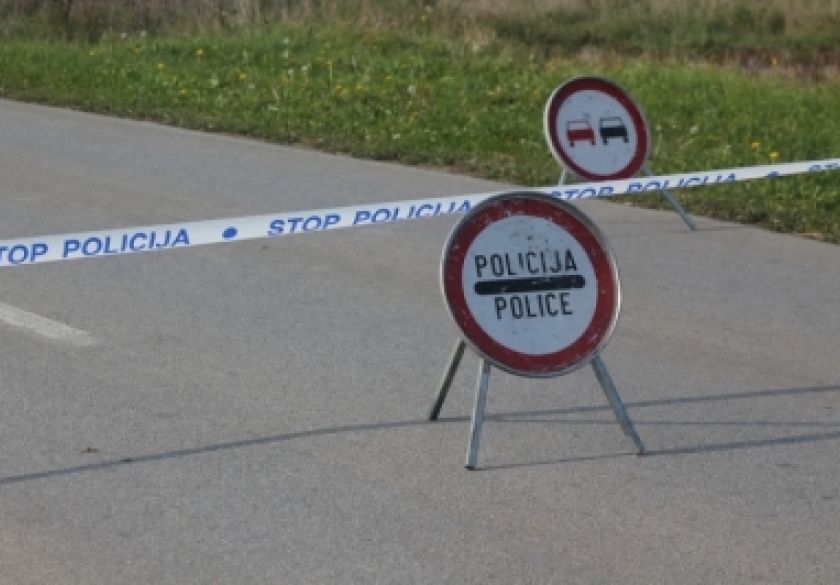 58-godišnjak sletio s teretnim automobilom kraj Kutjeva i prevrnuo se na bočnu stranu