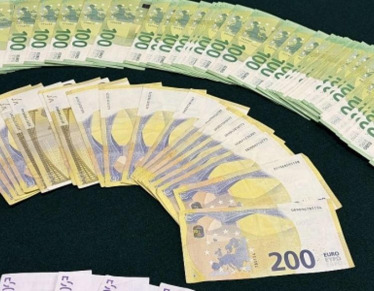 Lažni kupac putem mobilne aplikacije prevario 23-godišnjakinju