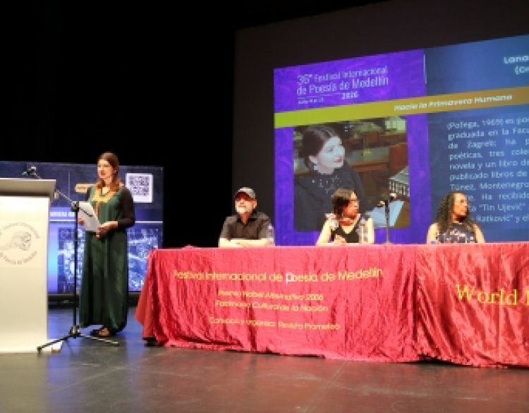 Lana Derkač na Međunarodnom festivalu poezije u kolumbijskom Medellinu