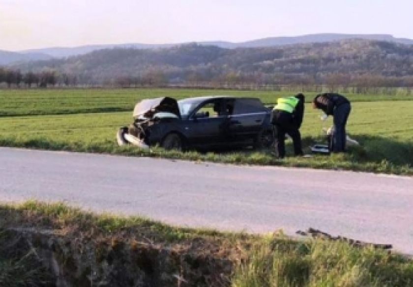 Nepoznati vozač sletio na poljoprivrednu površinu kod Novog Sela i napustio mjesto događaja