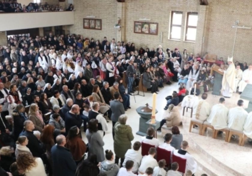 Uz 50. obljetnicu osnutka župe posvećena župna crkva sv. Leopolda Mandića u Požegi