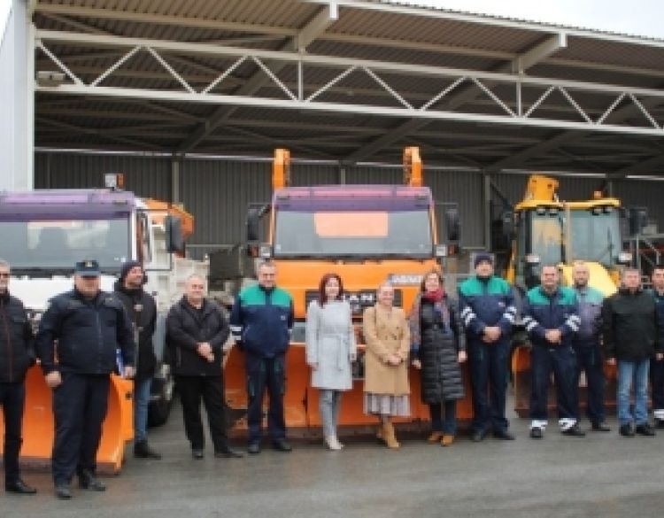 Meteorolozi najavljuju snijeg a zimska služba Komunalca Požega iskazala spremnost za intervencije na području grada Požege