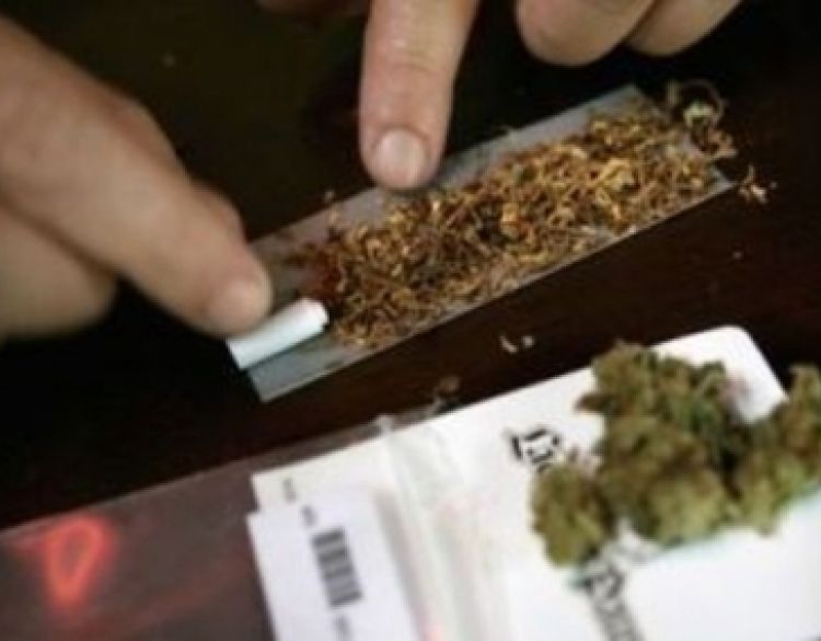 Rano jutros u Požegi zatečen 18-godišnjak bez osobne iskaznice ali u posjedu cannabis marihuane