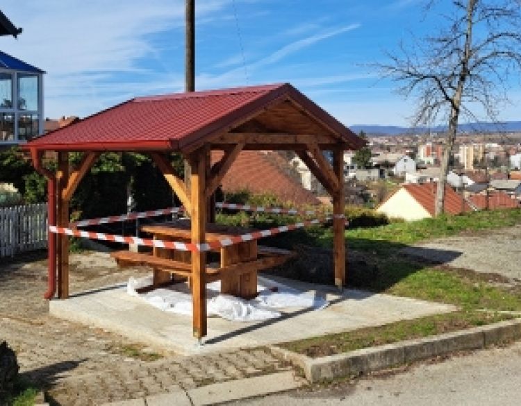 Suradnja Mjesnog odbora Tekija sa gradom Požega - rezultat nova sjenica za građane