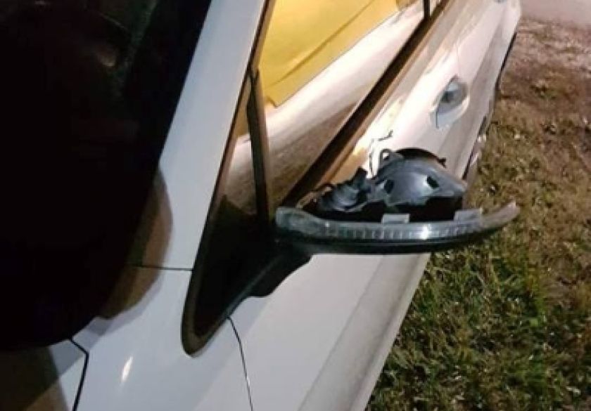 50-godišnja vozačica pokupila prometni znak u Eminovcima a 30-godišnjakinja u Novoselcima okrznula automobil prilikom mimoilaženja