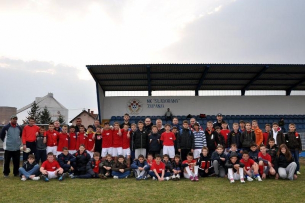 Izbor nogometaša za odlazak u Grčku