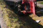 Traktorist 59-godina pokušao voziti traktor uz 2,38 alkohola pa sletio u kanal