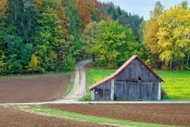 Gotovo 5 milijuna eura za financiranje projekata lokalne infrastrukture i ruralnog razvoja na područjima naseljenim pripadnicima nacionalnih manjina