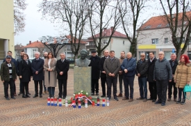 Rukovodstvo i članovi HDZ-a odali počast i obilježili 25. obljetnicu smrti prvog hrvatskog predsjednika dr. sc. Franje Tuđmana