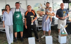 Održana vrlo posjećena 6. Ribarska večer a 23 ekipe kuhale fiš paprikaš na 3. Fišijadi u Trenkovu oko dvorca baruna Trenka