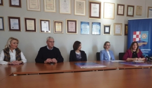 Hrvatska obrtnička komora bilježi 46.951 obrtnicu - u posljednju godinu dana njih 4.808 više - 4. Susret žena obrtnica 15. ožujka