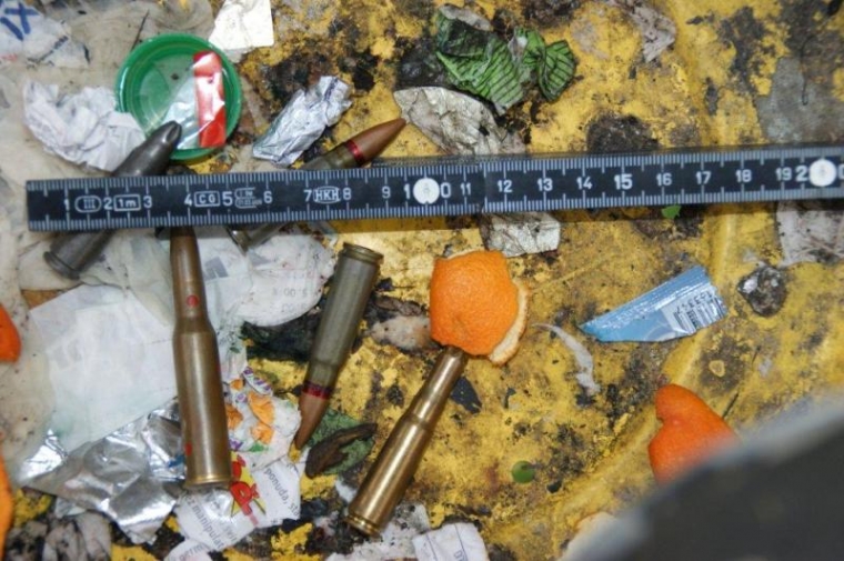 Streljivo pronađeno u košu uz nogostup