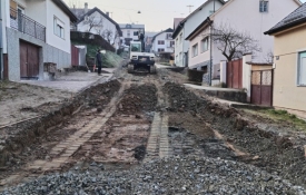 Počela rekonstrukcija Radničke ulice u Požegi uz modernizaciju prometnice i vodovodne mreže