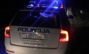 Dva skretanja ulijevo i dvije prometne, u Veseloj vozač sa 1,83 promila alkohola a kod Svetinje mladi vozač u pretjecanju kolone