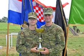 Nakon zahtjevnog natjecanja dragovoljnih ročnika pobjedu u ženskoj konkurenciji odnijela je ročnica Valentina Žigmundovac, a u muškoj ročnik Luka Ašenbrener
