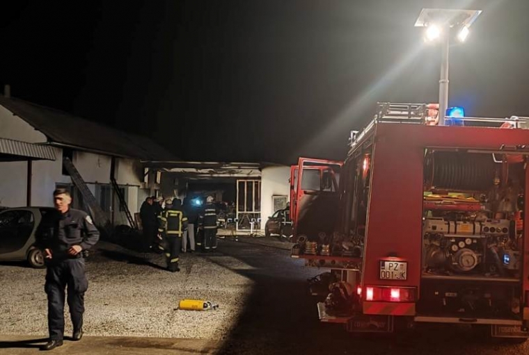 Noćas izbio požar u autolakirerskoj radionici u Radnovcu