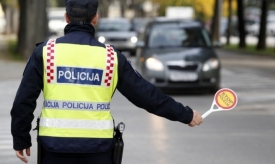 50-godišnjak vozio kroz Pleternicu pod utjecajem alkohola od 1,97 promila pa završio na triježnjenju u policiji uz kaznu od 1.320 eura
