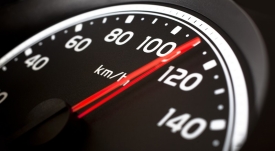 Kroz naseljeno mjesto 30-godišnjak vozio brzinom od 119 km/h - novčana kazna 1.320 eura i 3 mjeseca bez vozačke dozvole